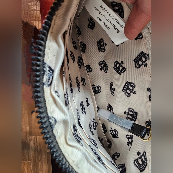 Juicy Couture Wallet/Wristlet NWT - Picture 12 of 15